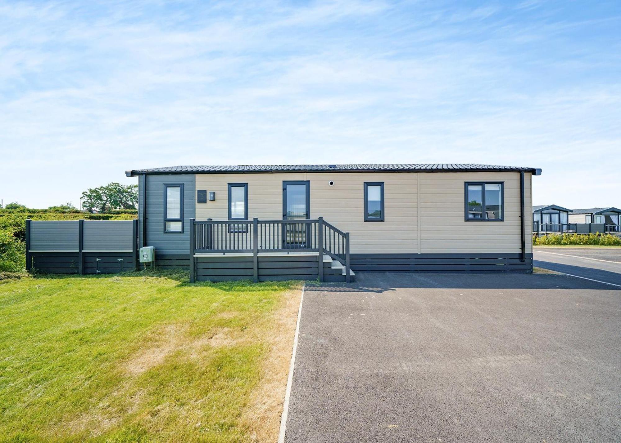 Green Meadows Country Park Hotel Harker Exterior foto